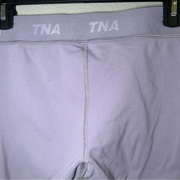 Aritzia TNA Purple Logo Mid Rise 7/8 Leggings Women’s Size Small - Image 10