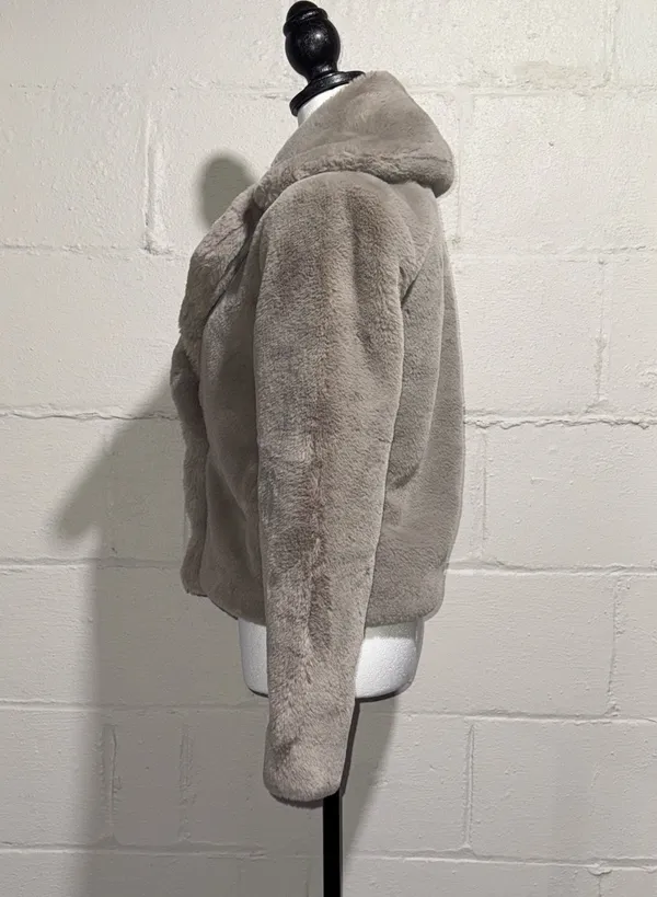 Abercrombie and Fitch Faux Fur Grey Cropped Jacket Size XXS - Image 2