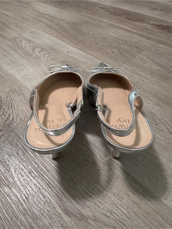 Crown & Ivy Remi Kitten Heel Slingback Silver Women’s 7.5 Bow Pointed Toe Shoes - Image 5