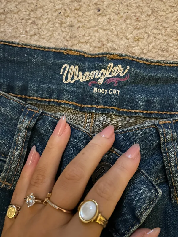 Wrangler Bootcut Jeans - Image 3