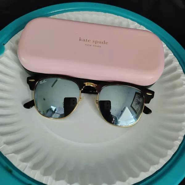 Ray Ban Sunglasses - Image 10