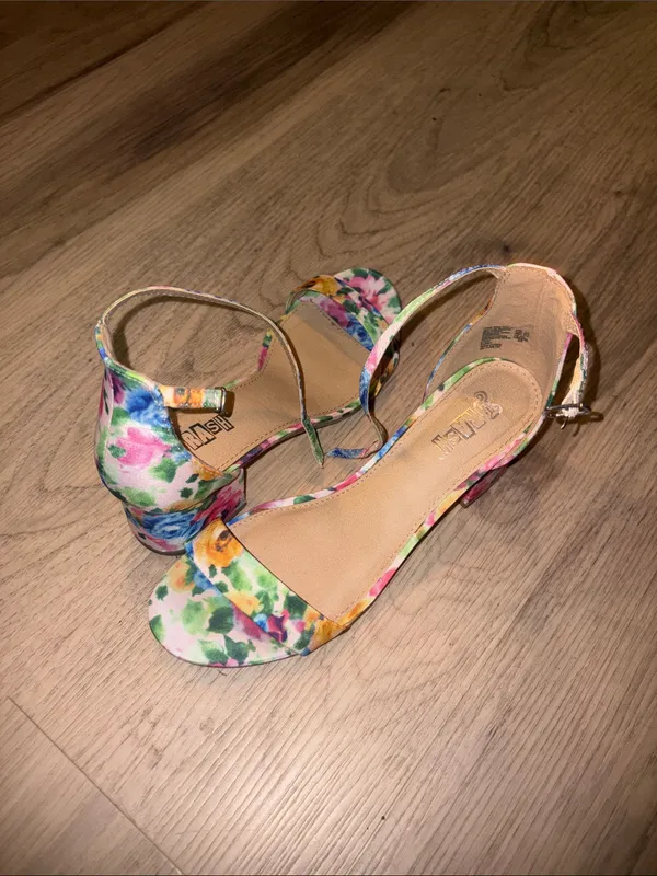 Brash Floral Ankle-Strap Sandals in Multicolor - Image 5