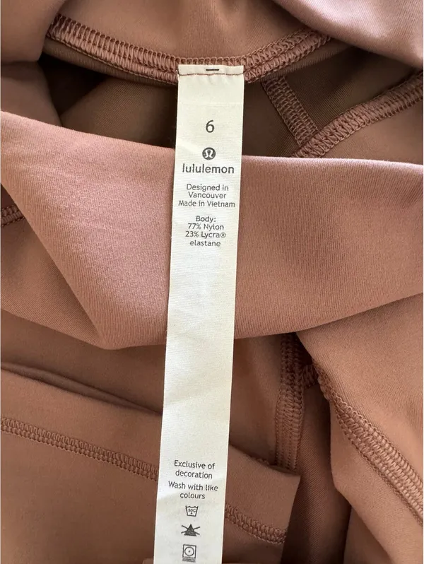 Lululemon In Movement High Rise 25” Spanish Oak Size 6 NWT - Image 6