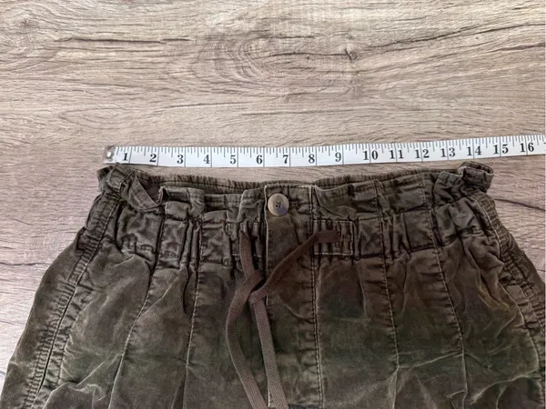 Free People‎ Corduroy Paperbag Pants Dark Olive Pleated Size small - Image 4