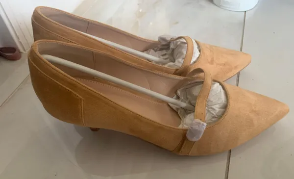 Suede Heels Tan Size 8 - Image 3