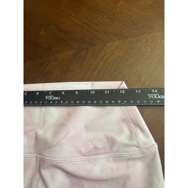 Peloton Women's High Waisted Bike Shorts Size M - Image 9