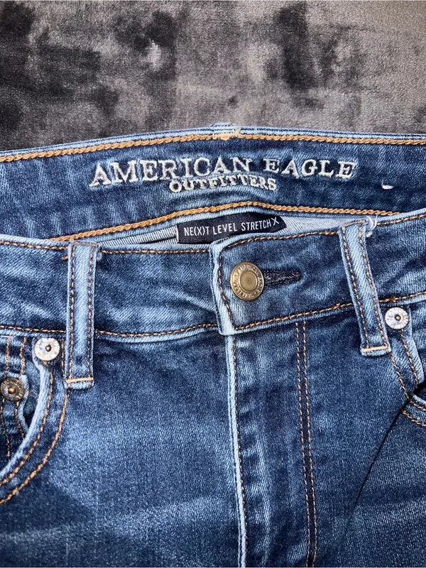 American Eagle High Rise Cropped Flare Jean Size 10 Long - Image 5