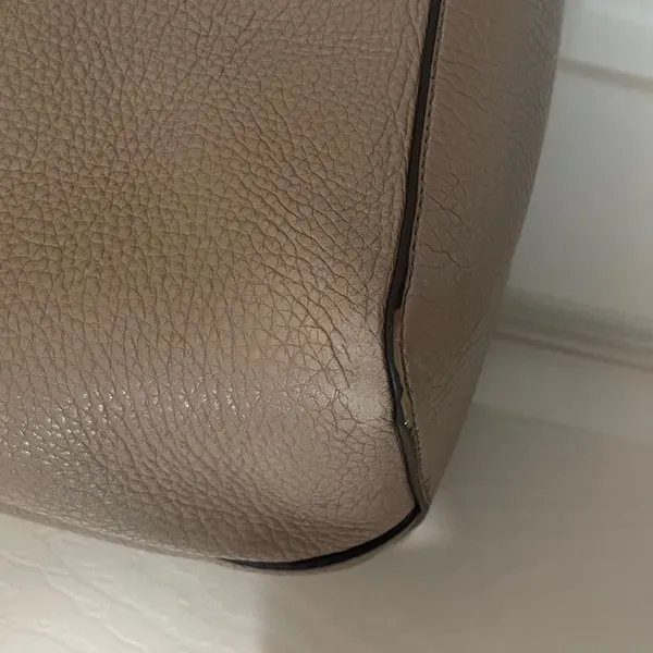 Tory Burch Light Brown Leather Mcgraw/Taylor Hobo Slouchy Bag - Image 7
