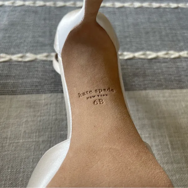 Kate Spade Bridal Bow Heeled Sandals Platform Ivory Satin Size 6 - Image 12
