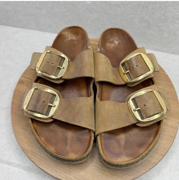 Birkenstock Women’s big buckle size 41 - Image 3