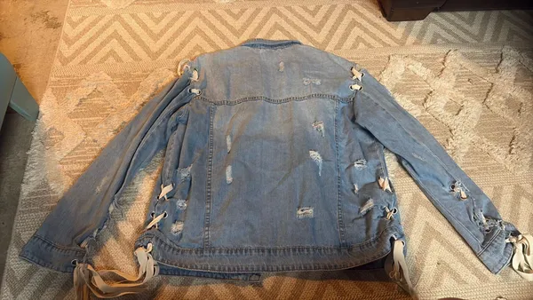 Listicle denim jacket - Image 2