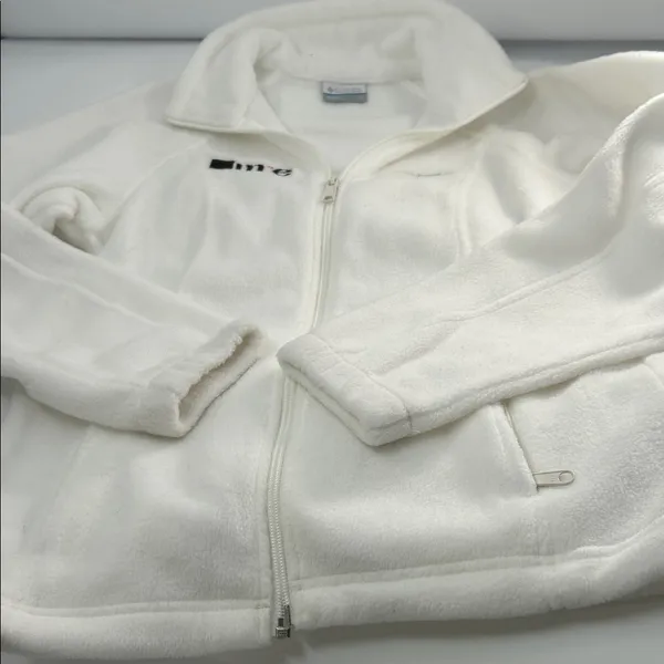 Columbia Soft White Fleece Jacket - Image 15