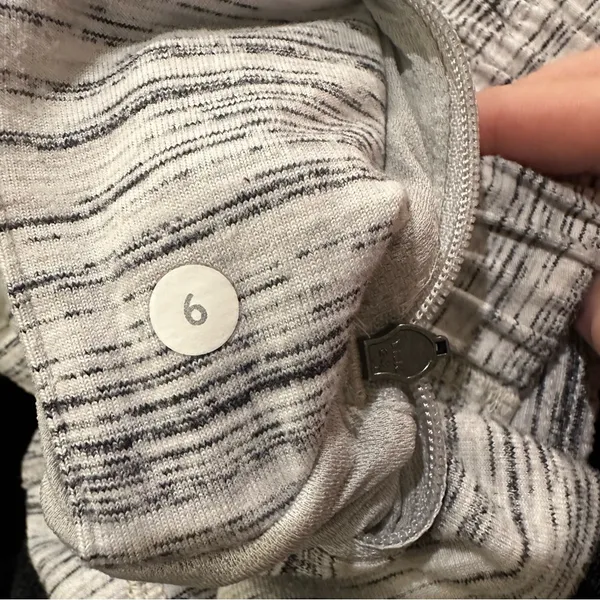 Lululemon Think Fast Hoodie Sz 6 Space Dye White Black Silverspoon - Image 11