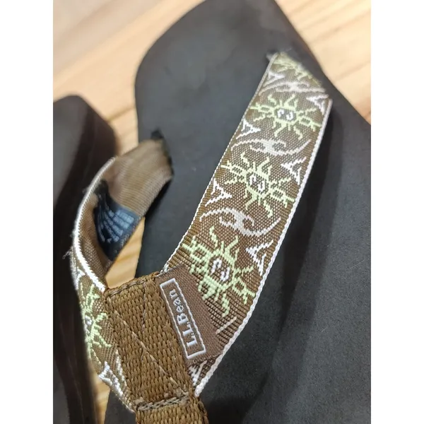 L.L. Bean Women's Maine Isle Flip Flops Brown Sun Motif Thong Sandals Size 7 M - Image 4