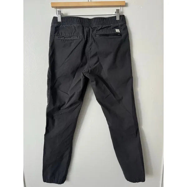 Vuori S Women’s Ripstop Pants in Dark Grey - Image 7