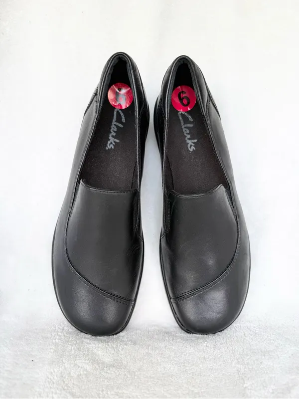 Clarks Bendables MAY POPPY Loafers Womens Size 6M Black Leather Slip-Ons 84634 - Image 7