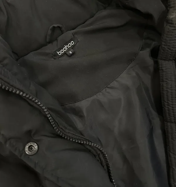 Boohoo Cropped Black Puffer Jacket - Image 3