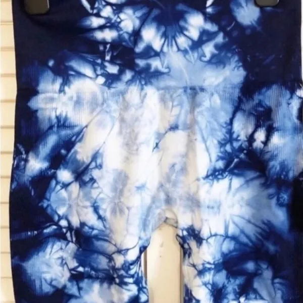 SET ACTIVE blue crush tie dye leggings NEW! - Image 8