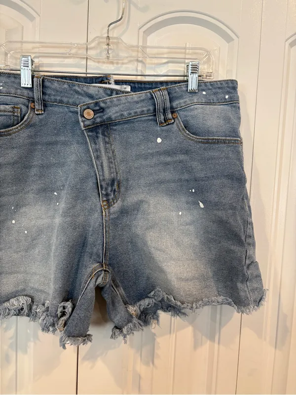KanCan Jean shorts size 14 Blue - Image 4