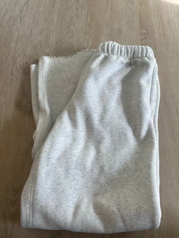 Tic toc sweats - Image 3