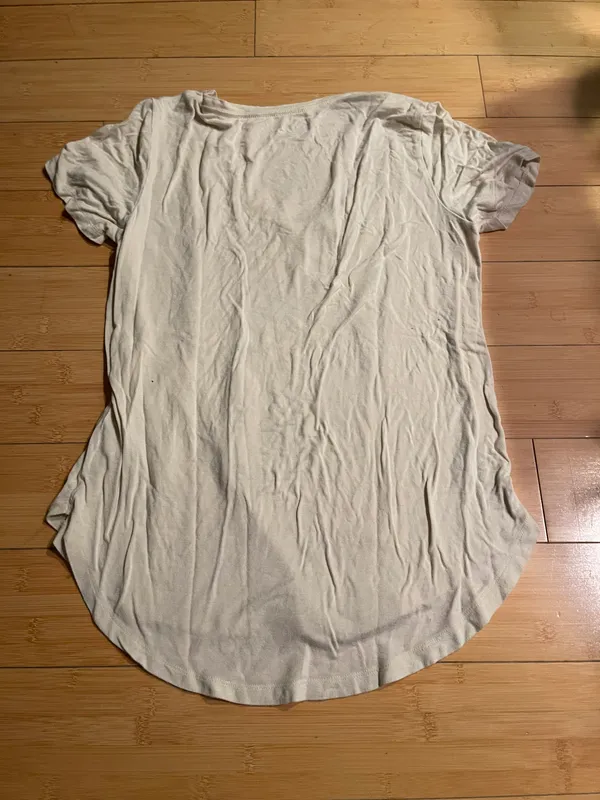 Abercrombie & Fitch Cream V Neck Tee - Image 3