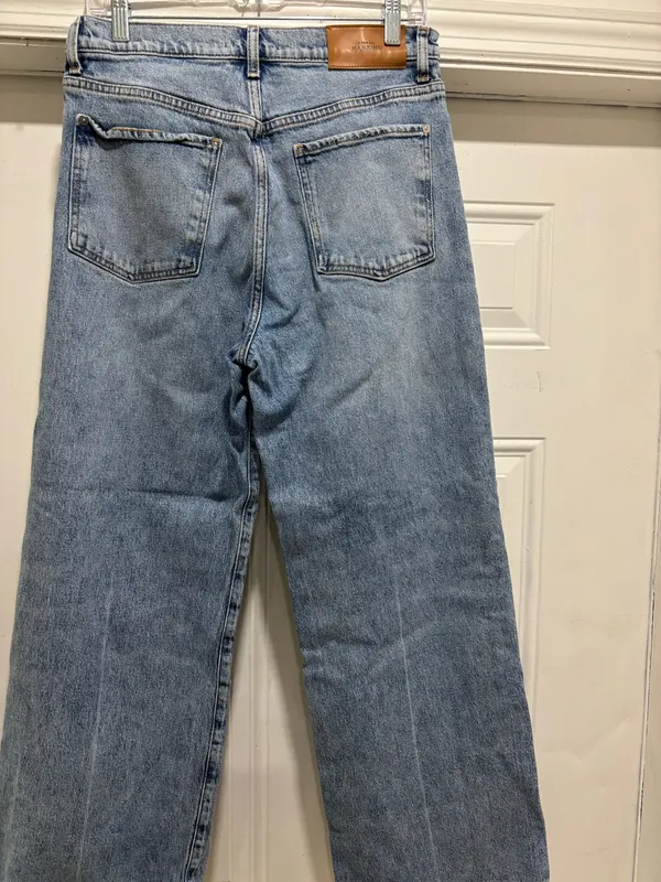 Aiden Light Wash Straight-Leg Jeans | Vintage-Inspired Denim | Casual Everyday Essential - Image 5