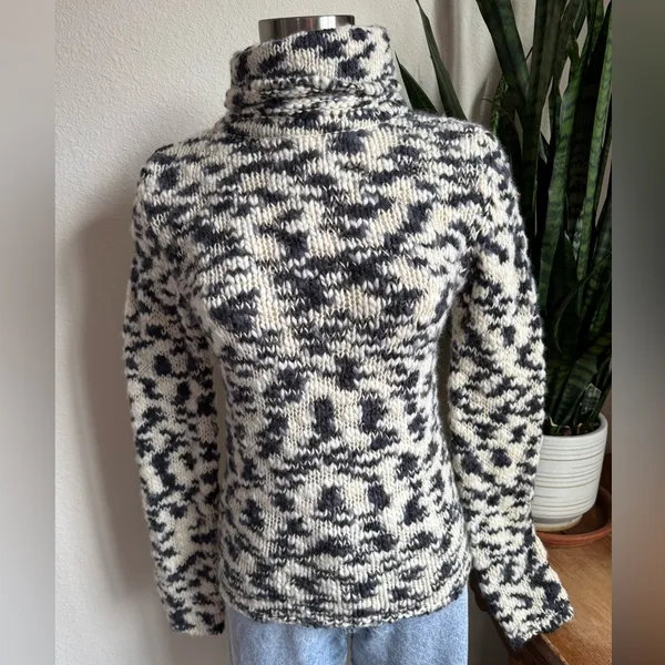 Vintage Y2K Wool Turtleneck Sweater Black White Knit Y2K Teacher small Gap‎ - Image 7