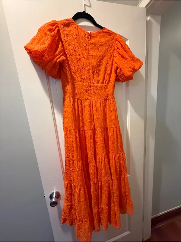 Showpo maxi orange Lace Dress with Puff Sleeves - Image 3