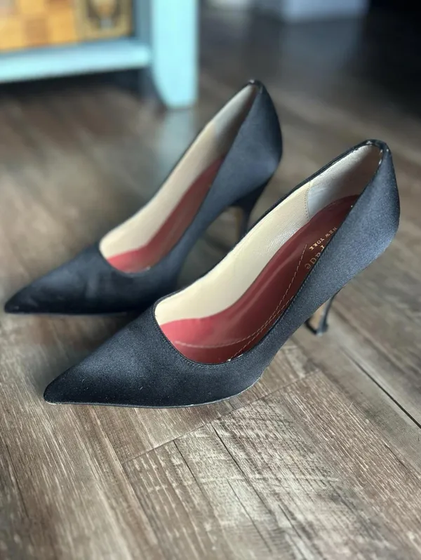 Kate Spade Vintage Black Suede Augustine Pointed Toe Heels Size 6.5 Womens - Image 3