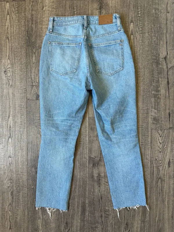 Madewell The Curvy Perfect Vintage Jean in Coney Wash- Size 26 - Image 8