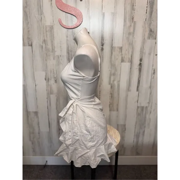White fit & flare dress size small - Image 3