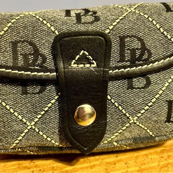 Dooney & Bourke Black and Gray Clutch - Image 6