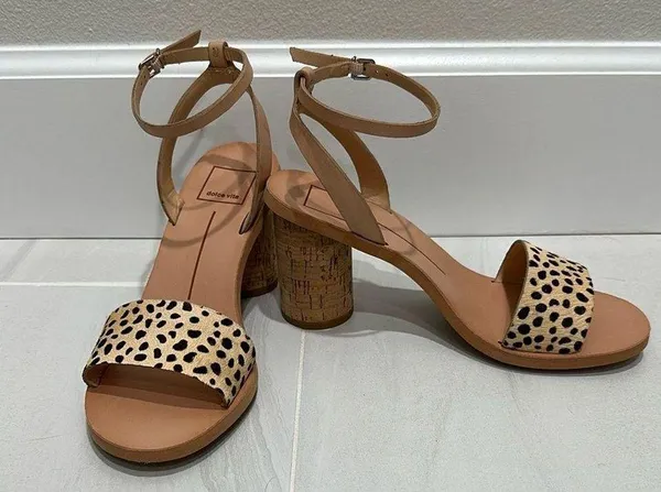 DV by Dolce Vita Jali Column Heel Sandal - Image 2
