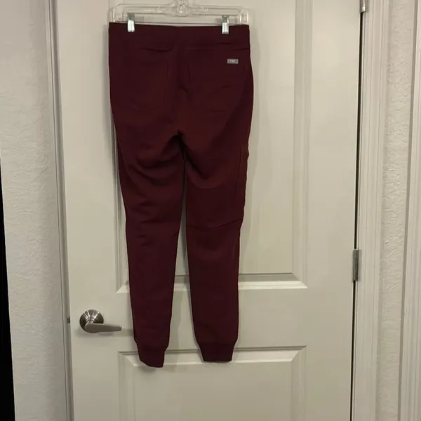 Figs scrub joggers women’s size extra small - Image 4