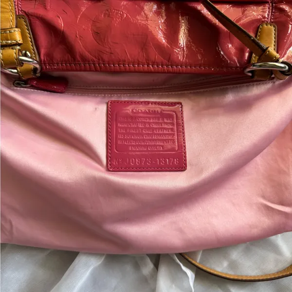 Coach Leah Patent Leather Signature Bucket Bag Tote - Image 14