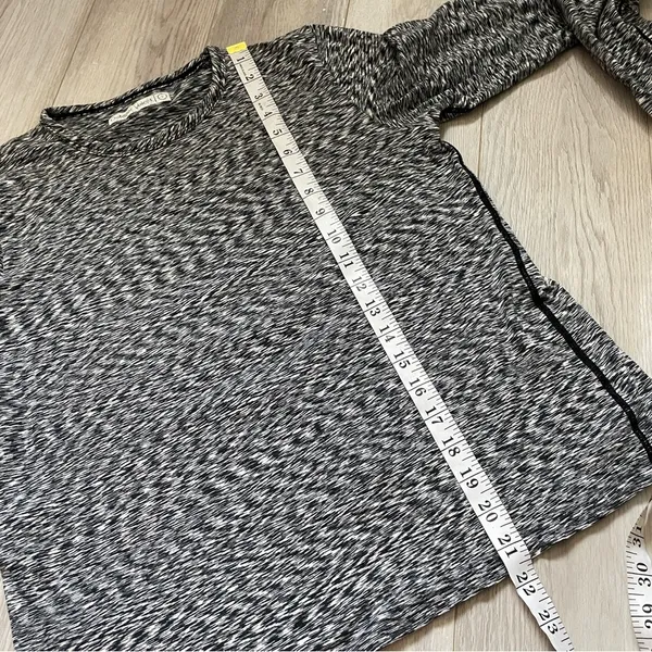 Outdoor Voices Circuit Driver Long Sleeve Cropped Shirt Space Dye Gray (Small) - Image 4