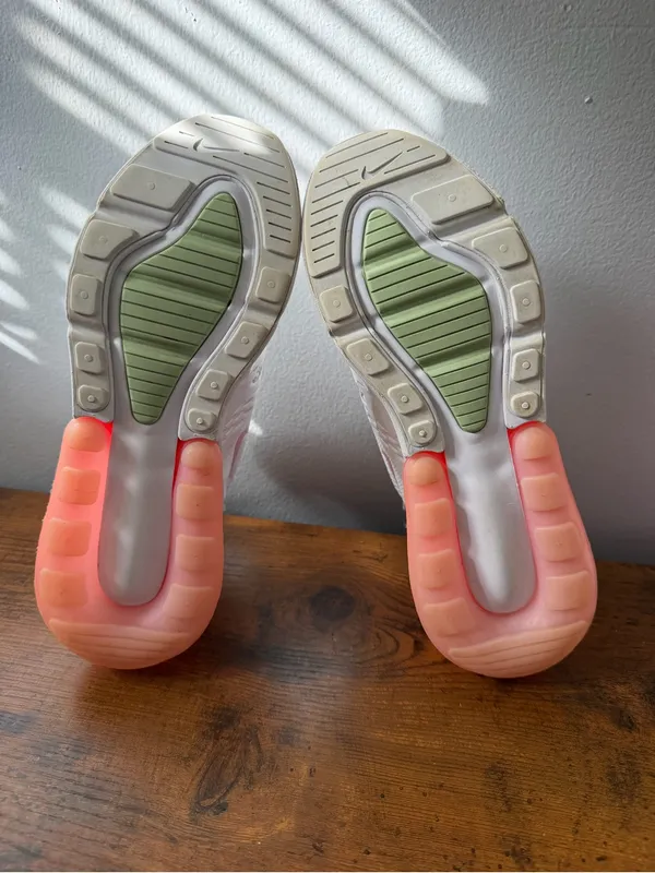 Nike Air Max 270 White Coral Pink (Youth 6Y / Women's 7.5) - Image 4