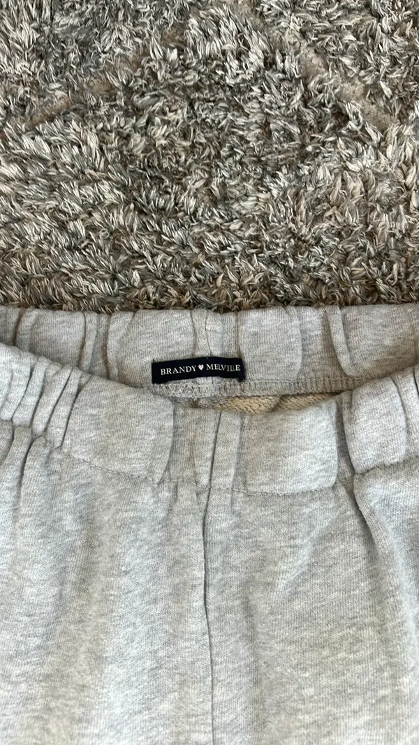 Brandy Melville grey sweatpants - Image 2