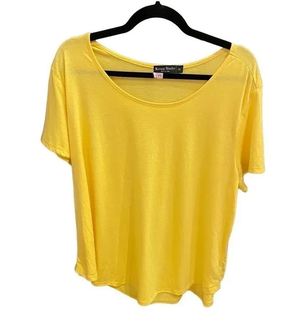 Knapp Yellow Scoop Neck Short Sleeve Tee - Image 4