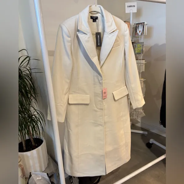 PrettyLittleThing Cream Trench Coat - Image 4