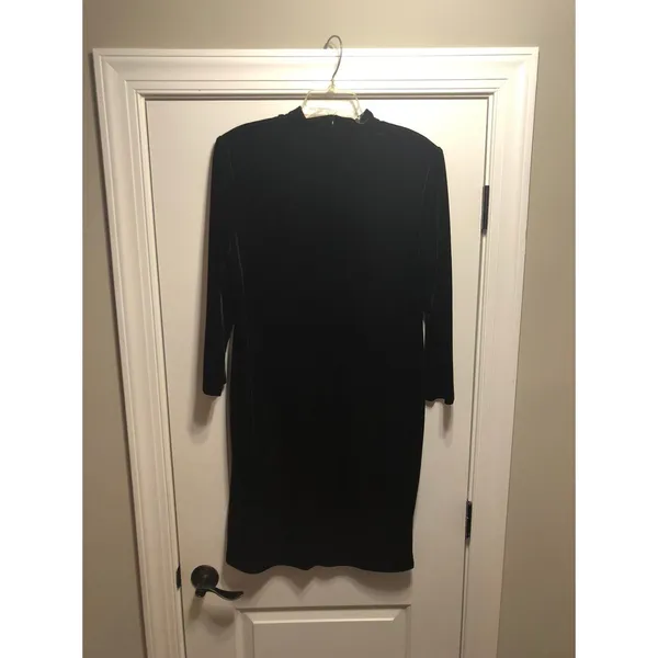 Vintage Black Velvet Sheath Midi Dress Size 14 Gothic Witchy Cocktail Modest - Image 5