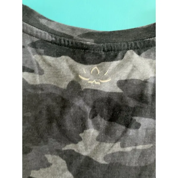 Beyond Yoga Women's M Gray/Black Camo Cropped Tank Top Crew Neck Sleeveless - Image 4