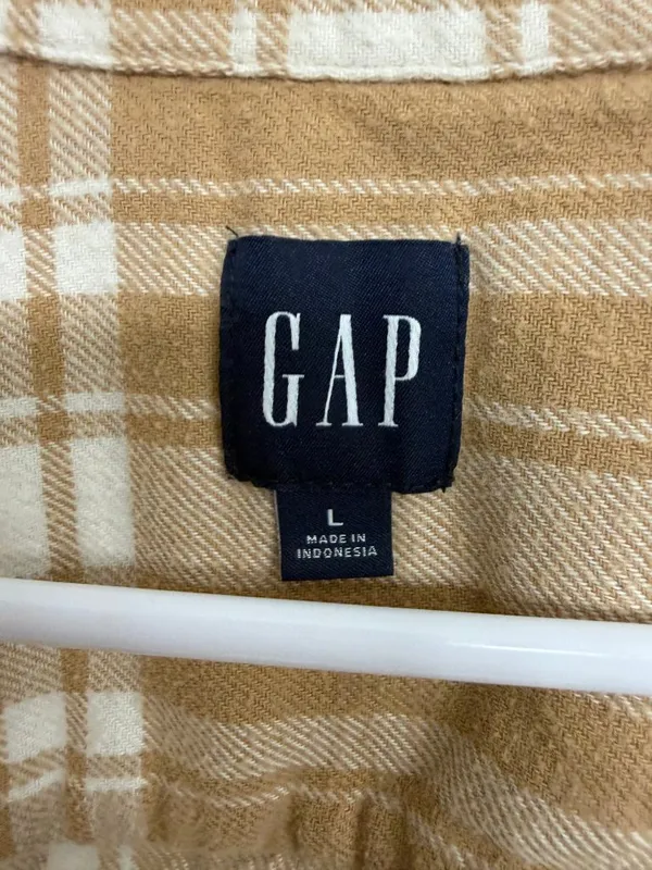 Gap Tan Cream Plaid Oversized Flannel Button-Down Shirt Women’s L - Image 3