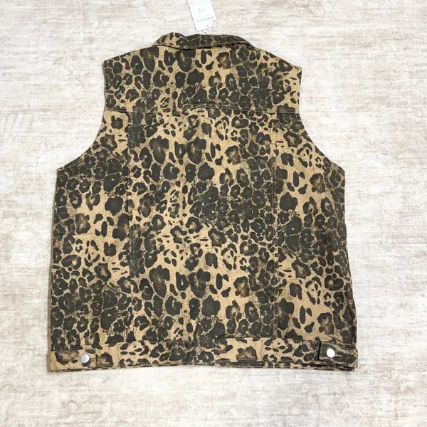 Oulivey Womens Medium Oversized Cheetah Print Denim Vest Animal Print Sleeveless - Image 5