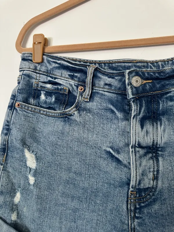 Old Navy High Rise OG Straight Cuffed Denim Jean Short Women’s 12 - Image 2