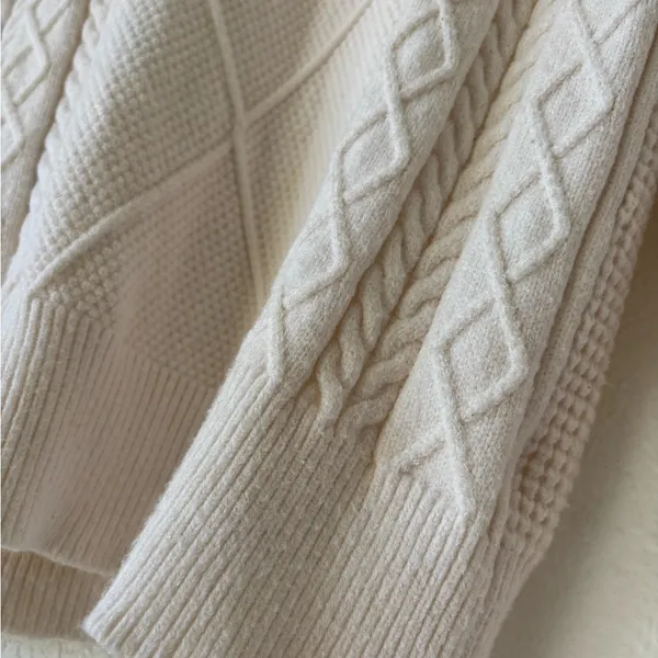 Cyrus Cream Cable Knit Sweater Ivory Size M Academy Preppy - Image 15