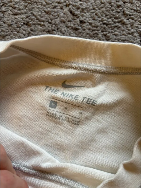Vintage Nike Short Sleeve Shirt - Image 4