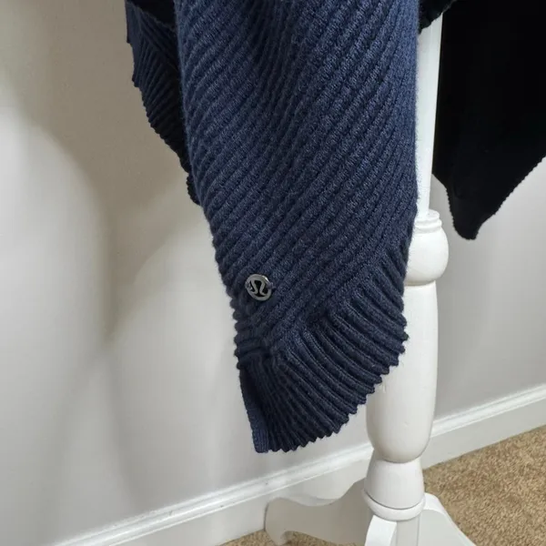 Lululemon It All Lines Up Poncho Sweater OS Navy Black Ribbed Knit Travel‎ Cozy - Image 11