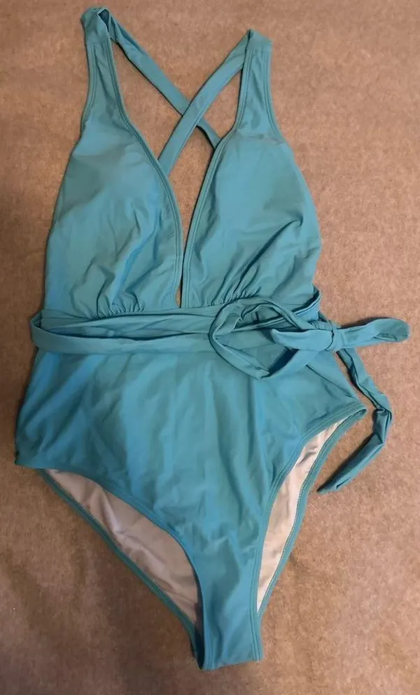 NWT CUPSHE One Piece Swimsuit Deep V Neck Crisscross Back Dodger Blue size M - Image 3
