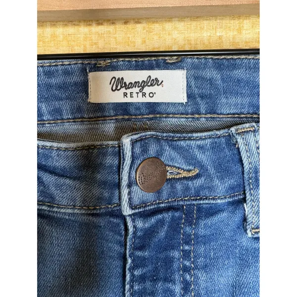 Wrangler‎ Retro Womens Mid Rise Bootcut Jeans Medium Wash Blue Size 27x32 - Image 2